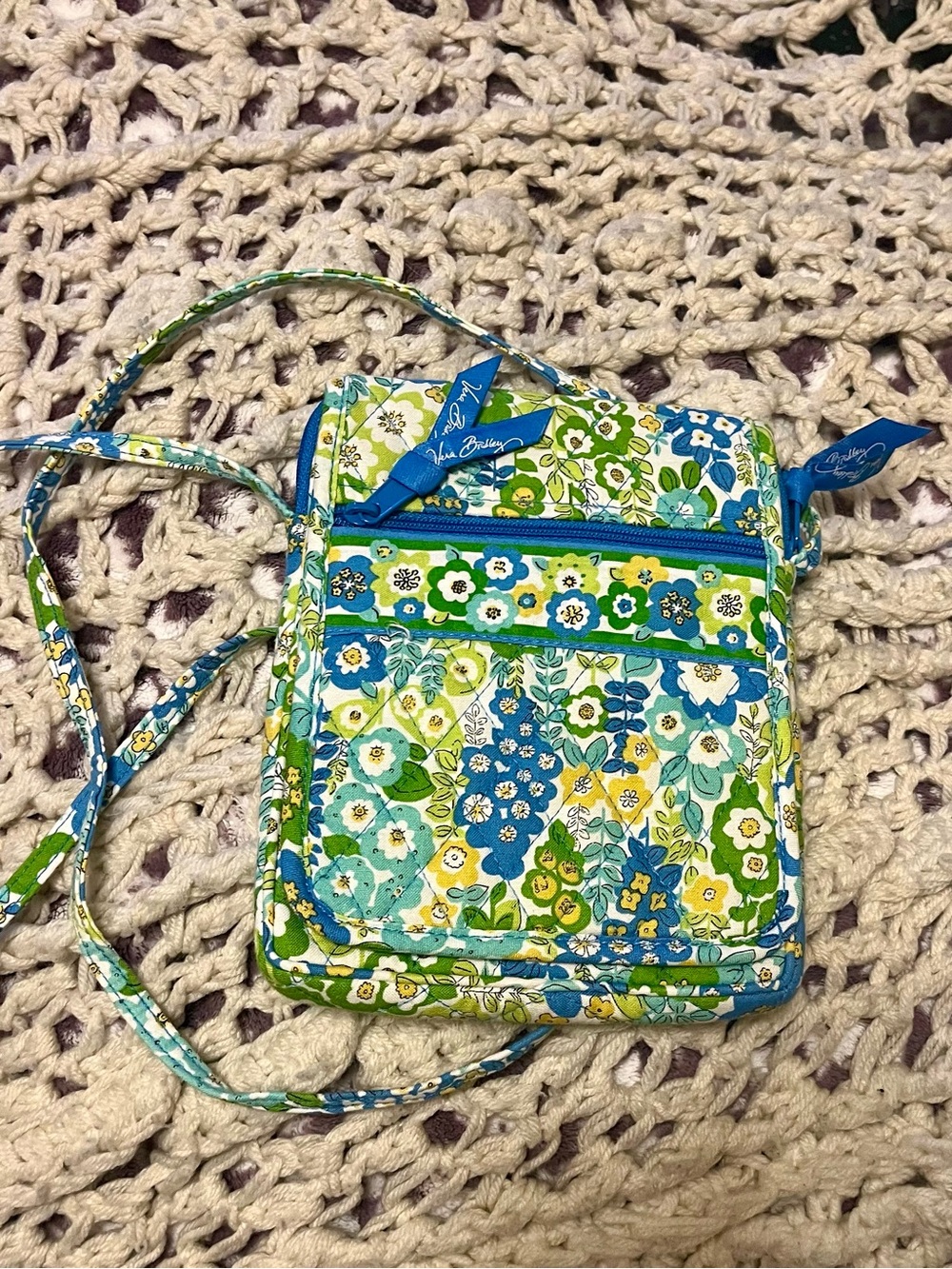 Vera Bradley mini hipster in English Garden